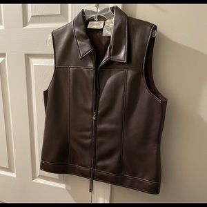 Brown vinyl zippered vest-no pockets LARGE